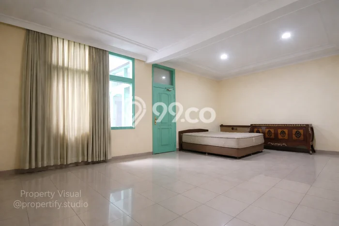 Rumah sewa siap pakai 6 Kamar Tidur di Sumurbandung, Bandung Rumah sewa siap pakai 6 Kamar Tidur di Sumurbandung, Bandung