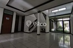 Rumah sewa siap pakai 6 Kamar Tidur di Pasteur, Bandung Rumah sewa siap pakai 6 Kamar Tidur di Pasteur, Bandung