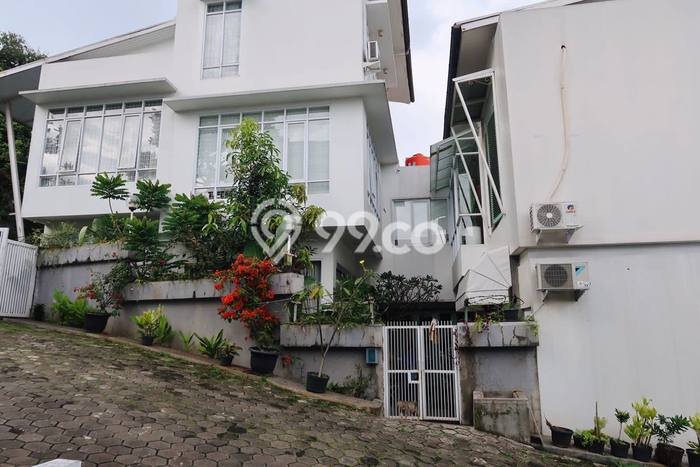Best Deal Hunian Mewah Ideal dan Luas di Dago, Bandung Best Deal Hunian Mewah Ideal dan Luas di Dago, Bandung