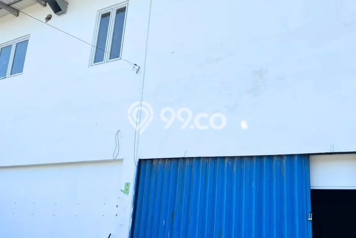 Unit Ruko Paling Strategis di Karawaci Tangerang dengan LB 450m2 Unit Ruko Paling Strategis di Karawaci Tangerang dengan LB 450m2