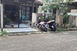 Dijual Rumah 2 Kamar Lokasi Strategis Nyaman dan Strategis di Serpong Utara Dijual Rumah 2 Kamar Lokasi Strategis Nyaman dan Strategis di Serpong Utara