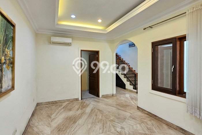 Lokasi terbaik! Rumah siap huni dikontrakkan di Pantai Indah Kapuk LB 1350m2 Lokasi terbaik! Rumah siap huni dikontrakkan di Pantai Indah Kapuk LB 1350m2