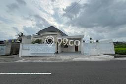 Jual Segera! Vila di Ngemplak, Dimensi 238m2m², Posisi Strategis dekat dengan berbagai fasilitas Jual Segera! Vila di Ngemplak, Dimensi 238m2m², Posisi Strategis dekat dengan berbagai fasilitas