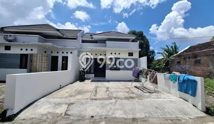 Rumah Modern Cantik 3 Kamar Siap Huni di Sewon Rumah Modern Cantik 3 Kamar Siap Huni di Sewon