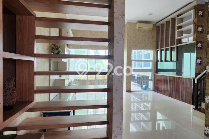 Dijual Rumah Mewah Exclusive di Kembangan, Jakarta Barat Dijual Rumah Mewah Exclusive di Kembangan, Jakarta Barat