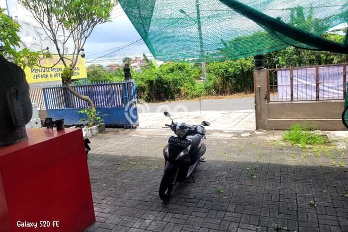 Gudang Lokasi Komersial di Denpasar Utara, Luas 352m2m², Akses Strategis Gudang Lokasi Komersial di Denpasar Utara, Luas 352m2m², Akses Strategis