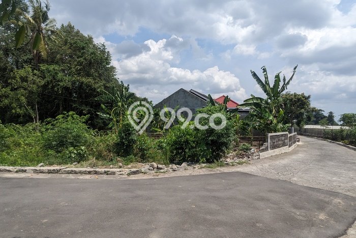 Tanah Kosong Dijual di Sleman dengan Area 134m2 Tanah Kosong Dijual di Sleman dengan Area 134m2