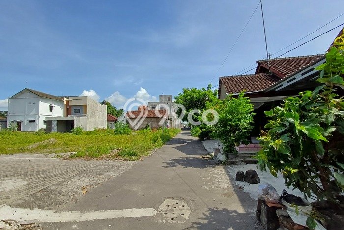Lahan Kosong Dijual di Sleman dengan Area 256m2 Lahan Kosong Dijual di Sleman dengan Area 256m2