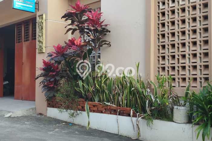 Peluang Investasi! Rumah Kost Dijual di Cibiru, Bandung, 28 KT, 12 KM, Luas 620m2 Peluang Investasi! Rumah Kost Dijual di Cibiru, Bandung, 28 KT, 12 KM, Luas 620m2
