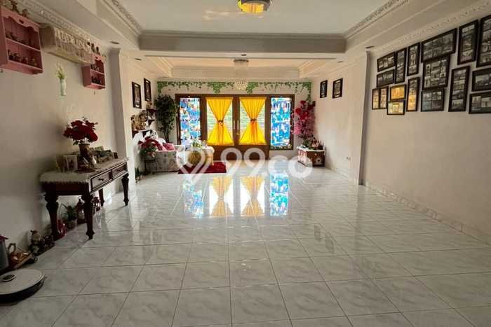 Jual Ruko Area Komersial Kawasan , Luas 320m2m², Jalan Raya Jual Ruko Area Komersial Kawasan , Luas 320m2m², Jalan Raya