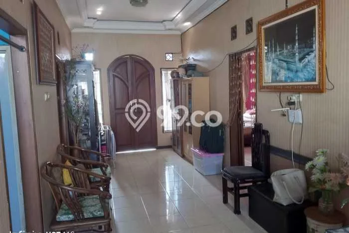 Dijual Rumah 5 Kamar Lokasi Strategis Nyaman dan Strategis di Kiaracondong Dijual Rumah 5 Kamar Lokasi Strategis Nyaman dan Strategis di Kiaracondong
