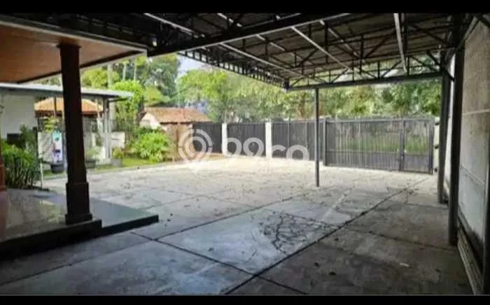 LOKASI PREMIUM! Rumah di , 3 KM, Area Tenang, LT 550m2m² LB 435m2m² LOKASI PREMIUM! Rumah di , 3 KM, Area Tenang, LT 550m2m² LB 435m2m²
