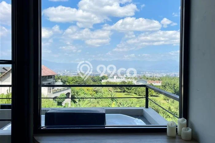 Hot Offer Hunian Premium Ideal dan Luas di Cidadap, Bandung Hot Offer Hunian Premium Ideal dan Luas di Cidadap, Bandung