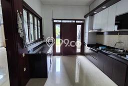 Rumah Sewa Bandung LT 374m2 LB 334m2 Area Singgasana Rumah Sewa Bandung LT 374m2 LB 334m2 Area Singgasana