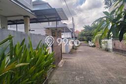 Rumah Luas Asri 2 KT Siap Huni di Gatot Subroto Denpasar Rumah Luas Asri 2 KT Siap Huni di Gatot Subroto Denpasar