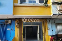 Ruko Dijual di Jakarta Barat LT 67m2 & LB 200m2 Lokasi Terbaik! Ruko Dijual di Jakarta Barat LT 67m2 & LB 200m2 Lokasi Terbaik!