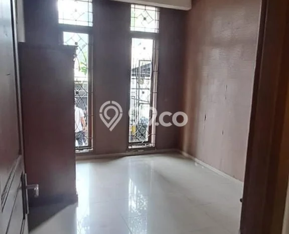 Disewakan! Rumah 5 Kamar Tidur &
4 Kamar Mandi di Turangga, Bandung Disewakan! Rumah 5 Kamar Tidur &
4 Kamar Mandi di Turangga, Bandung
