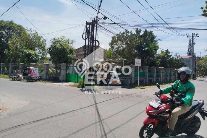 Tanah Komersial di Medan Petisah, Luas 1806m², Pinggir Jalan Tanah Komersial di Medan Petisah, Luas 1806m², Pinggir Jalan