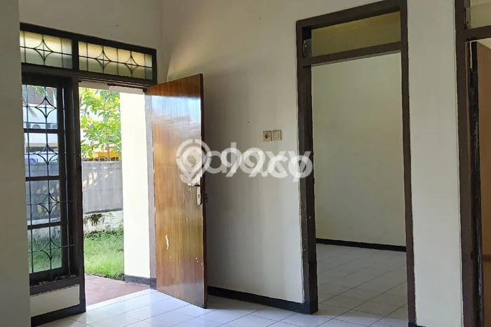 Rumah Modern Minimalis 3 Kamar Bisa Langsung Pindah di Wiyung Rumah Modern Minimalis 3 Kamar Bisa Langsung Pindah di Wiyung
