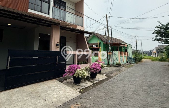 Dijual Rumah 3 Kamar Lokasi Ideal Bagus dan Strategis di Menganti Dijual Rumah 3 Kamar Lokasi Ideal Bagus dan Strategis di Menganti