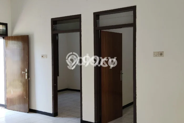 Rumah Modern Minimalis 3 Kamar Bisa Langsung Pindah di Wiyung Rumah Modern Minimalis 3 Kamar Bisa Langsung Pindah di Wiyung