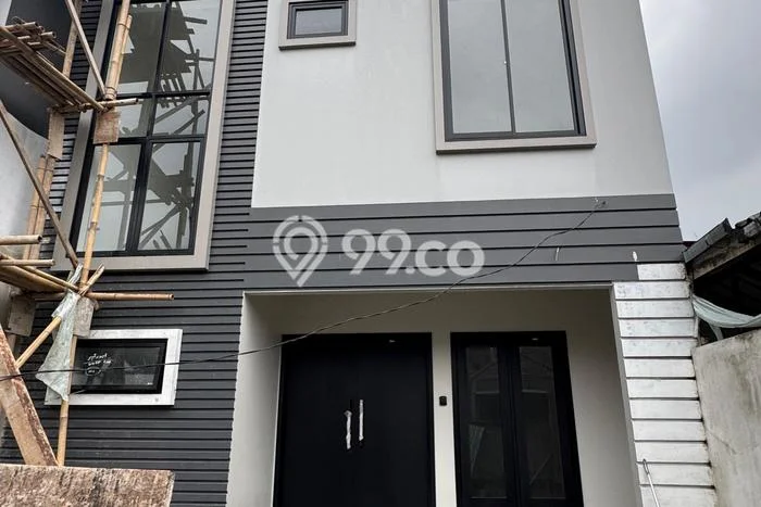 Ready to Use! Luxury House LT 127m2 Desain Modern di BSD Griya Loka Ready to Use! Luxury House LT 127m2 Desain Modern di BSD Griya Loka