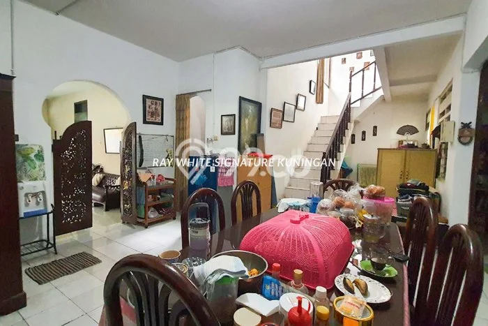 Dijual Rumah Mewah Elegan Dengan View Cantik di Jatiwaringin, Jakarta Timur Dijual Rumah Mewah Elegan Dengan View Cantik di Jatiwaringin, Jakarta Timur