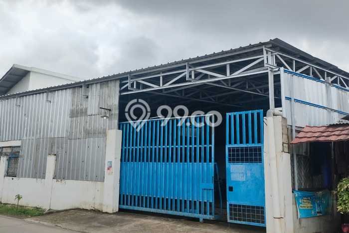 Gudang Strategis di , Luas 1000m2m², Jalan Utama, Area Bisnis Aktif Gudang Strategis di , Luas 1000m2m², Jalan Utama, Area Bisnis Aktif