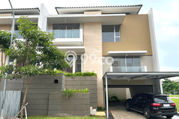 For Sale! Luxury House LT 240m2 Desain Elegan di Pantai Indah Kapuk For Sale! Luxury House LT 240m2 Desain Elegan di Pantai Indah Kapuk