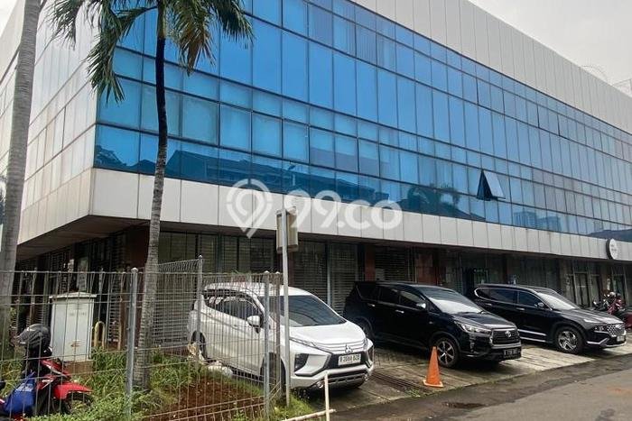Ruko Dijual di Prime Area Jakarta Barat Luas 84m2 Ruko Dijual di Prime Area Jakarta Barat Luas 84m2
