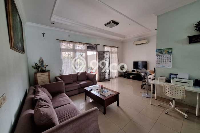 Jual Rumah Luas Elegan Dengan View Cantik di Duta Garden, Jakarta Barat Jual Rumah Luas Elegan Dengan View Cantik di Duta Garden, Jakarta Barat