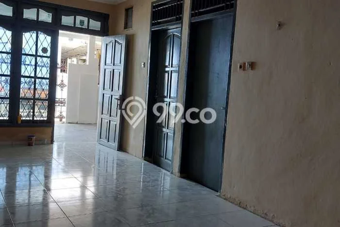 Dijual Kost di Kawasan Cipondoh, Tangerang, Spesifikasi 5 KT, 2 KM, 290m2 Dijual Kost di Kawasan Cipondoh, Tangerang, Spesifikasi 5 KT, 2 KM, 290m2