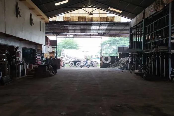 Unit Komersial Dijual di Rajeg Tangerang Luas Bangunan 500m2 Unit Komersial Dijual di Rajeg Tangerang Luas Bangunan 500m2