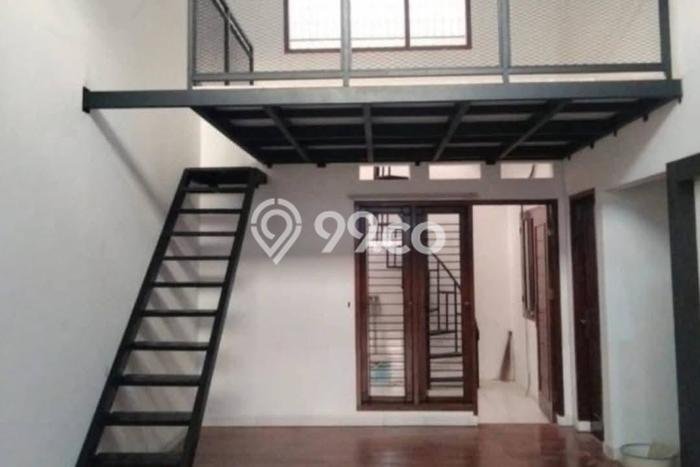 Rumah Luas Asri 2 KT Siap Pakai di BSD Tangerang Rumah Luas Asri 2 KT Siap Pakai di BSD Tangerang