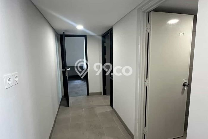 Siap Huni Rumah Minimalis & Modern LB 198m2 di BSD Siap Huni Rumah Minimalis & Modern LB 198m2 di BSD