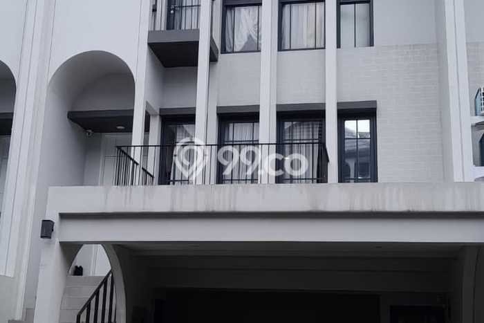 Siap Huni Rumah Minimalis & Modern LB 198m2 di BSD Siap Huni Rumah Minimalis & Modern LB 198m2 di BSD