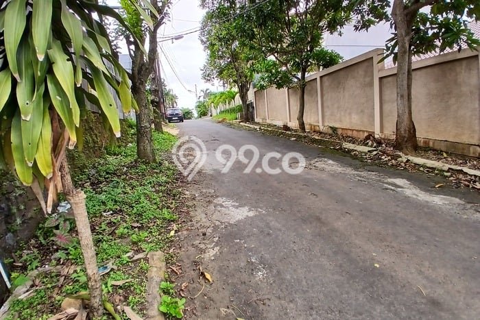 Lahan Dijual Lokasi Strategis di Semarang dengan Luas 300m2 Lahan Dijual Lokasi Strategis di Semarang dengan Luas 300m2
