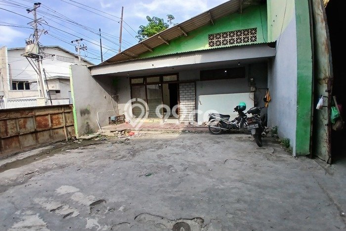 Unit Gudang disewakan di Semarang Timur Semarang dengan LT 1200m2 / LB 1100m2 Unit Gudang disewakan di Semarang Timur Semarang dengan LT 1200m2 / LB 1100m2