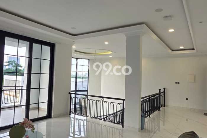 Dijual Rumah Mewah Elegan Dengan View Cantik di Alam Sutera, Tangerang Dijual Rumah Mewah Elegan Dengan View Cantik di Alam Sutera, Tangerang