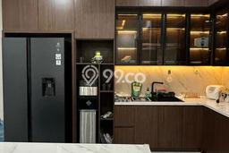 Rumah Mewah LB 180m2 Siap Huni Desain Elegan di Gading Serpong, Tangerang Rumah Mewah LB 180m2 Siap Huni Desain Elegan di Gading Serpong, Tangerang