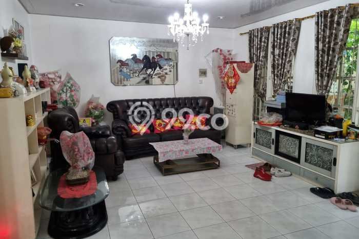 Ready to Use! Luxury House LT 200m2 Desain Elegan di Muara Karang Ready to Use! Luxury House LT 200m2 Desain Elegan di Muara Karang