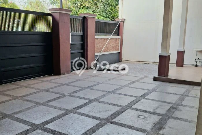 Best Deal Hunian Mewah Ideal dan Luas di Wiyung, Surabaya Best Deal Hunian Mewah Ideal dan Luas di Wiyung, Surabaya