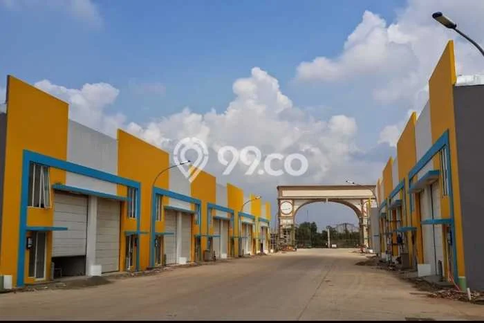 Gudang disewakan lokasi strategis Cakung Jakarta Timur 152m2 Gudang disewakan lokasi strategis Cakung Jakarta Timur 152m2