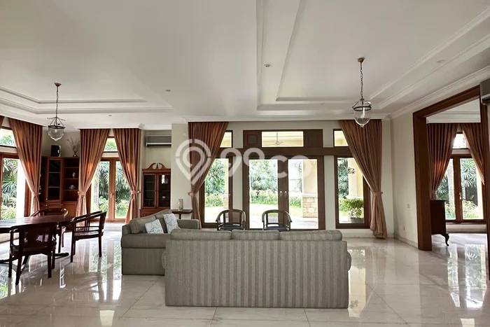 Ready to Use! Luxury House LT 978m2 Desain Modern di Tanjung Barat Ready to Use! Luxury House LT 978m2 Desain Modern di Tanjung Barat