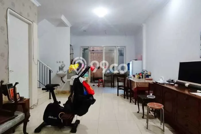 For Sale Hunian Rumah Nyaman 3 KT di Cinere, Jakarta Selatan For Sale Hunian Rumah Nyaman 3 KT di Cinere, Jakarta Selatan