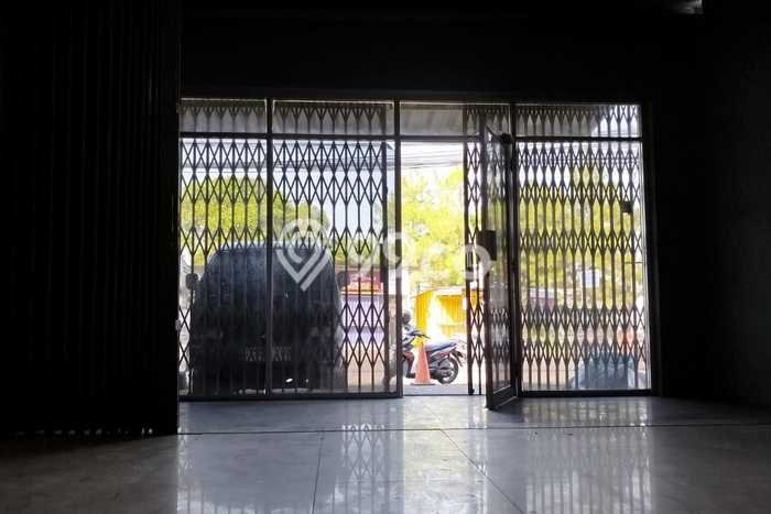 FOR RENT! Ruko di Mekar Wangi Cocok untuk Bisnis 200m2 FOR RENT! Ruko di Mekar Wangi Cocok untuk Bisnis 200m2