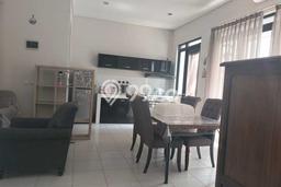Rumah Sewa Bandung LT 180m2 LB 130m2 Kawasan Kota Baru Parahyangan Rumah Sewa Bandung LT 180m2 LB 130m2 Kawasan Kota Baru Parahyangan