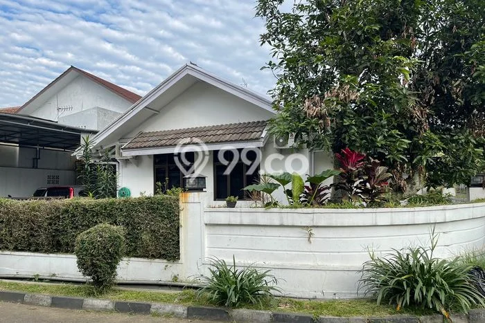 For Sale! Luxury House LT 319m2 Desain Modern di Leuwi Gajah For Sale! Luxury House LT 319m2 Desain Modern di Leuwi Gajah