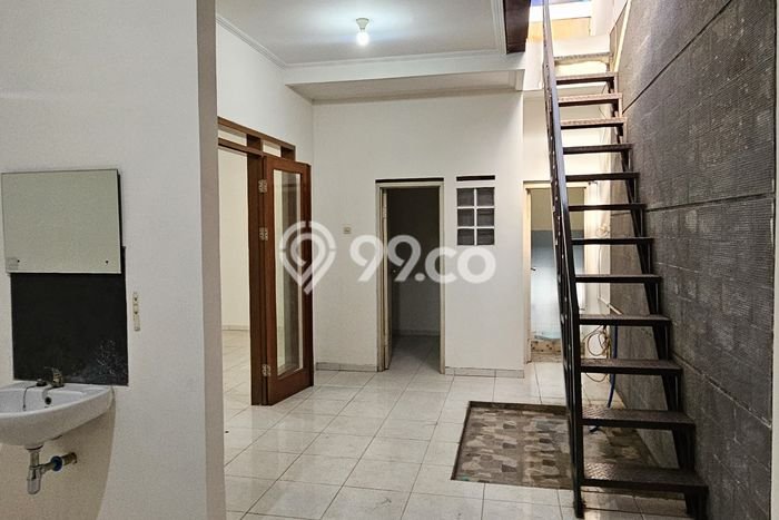 Rumah Sewa Bandung LT 153m2 LB 120m2 Kawasan Taman Holis Indah Rumah Sewa Bandung LT 153m2 LB 120m2 Kawasan Taman Holis Indah