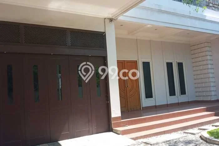 For Sale! Premium House LT 334m2 Desain Elegan di Manyar For Sale! Premium House LT 334m2 Desain Elegan di Manyar